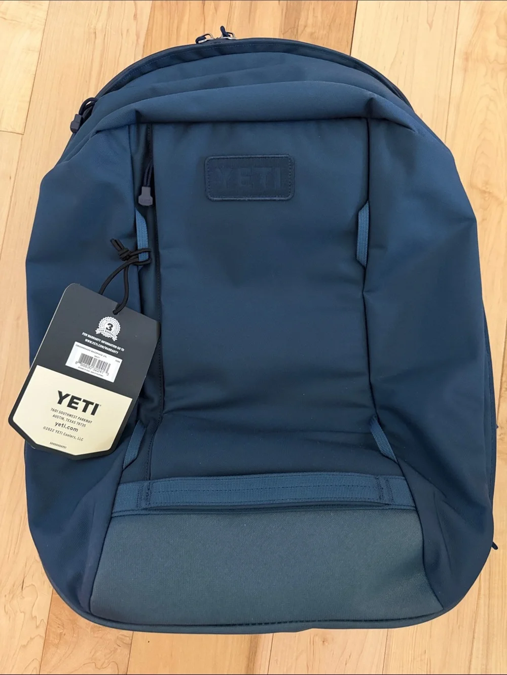NWT Yeti Crossroads Backpack — Navy